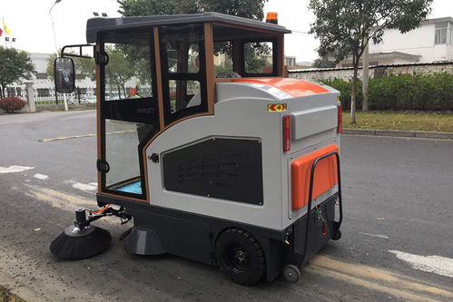 儀征專業(yè)工廠掃地車售后服務(wù)熱線 金鼎清潔設(shè)備保障無憂清潔